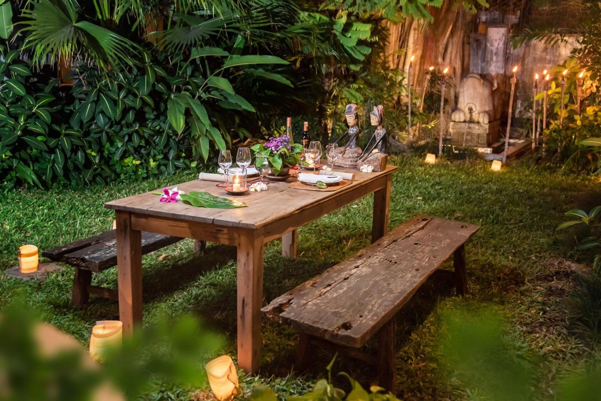 Hotel Tugu Blitar Экстерьер фото